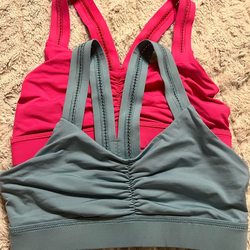 Handful sports bras size small